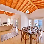 Nane Kaş